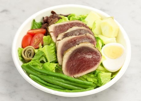 SEARED TUNA NIÇOISE